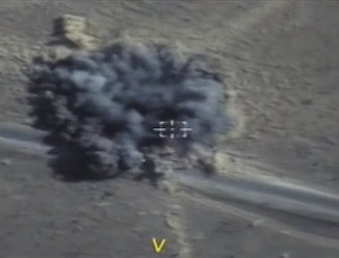 Σε νεκροταφείο μετέτρεψε κομβόι της ISIS η ρωσική αεροπορία (βίντεο)